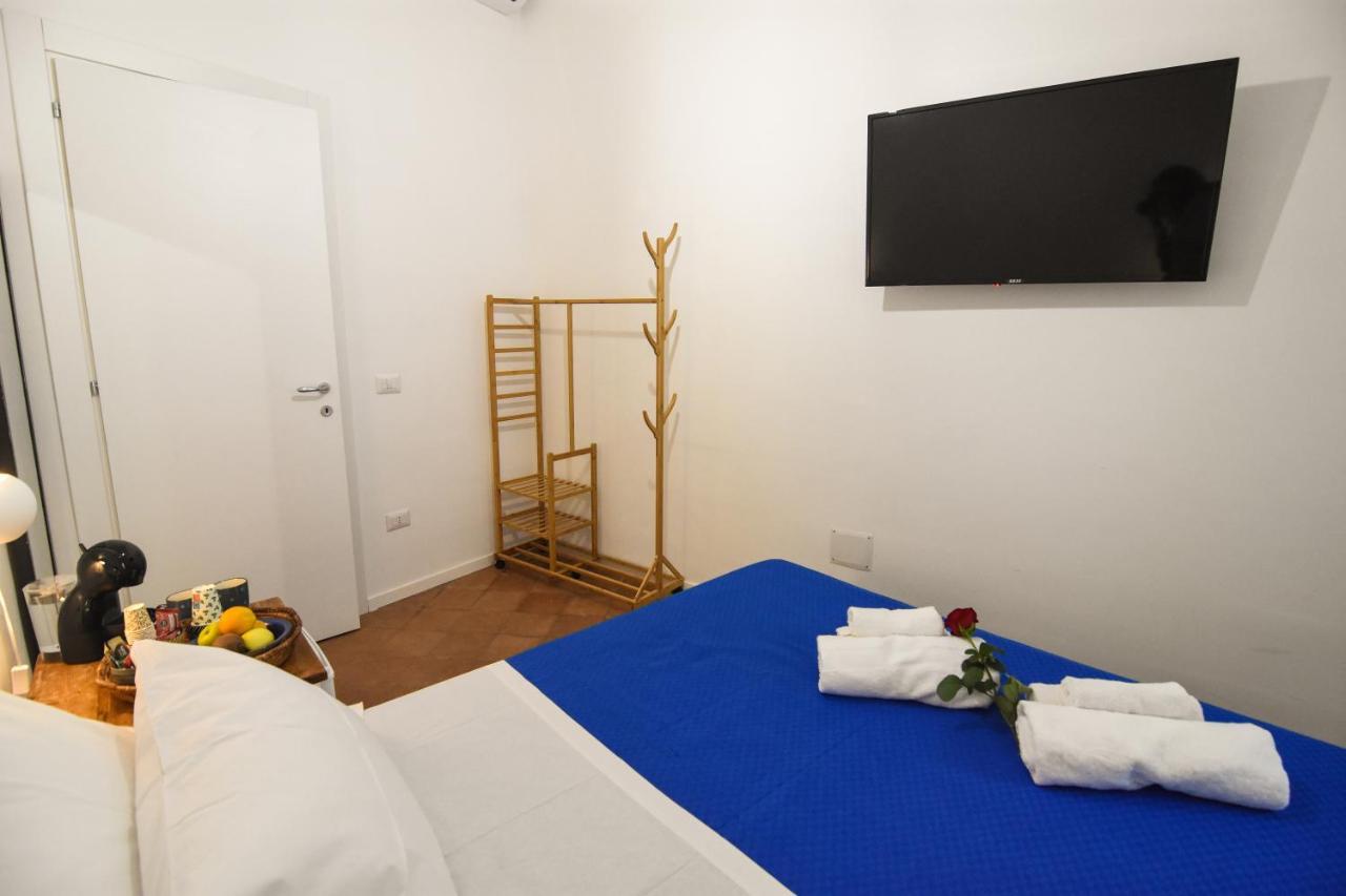 La Dimora Di Artemide B&B Naples Luaran gambar