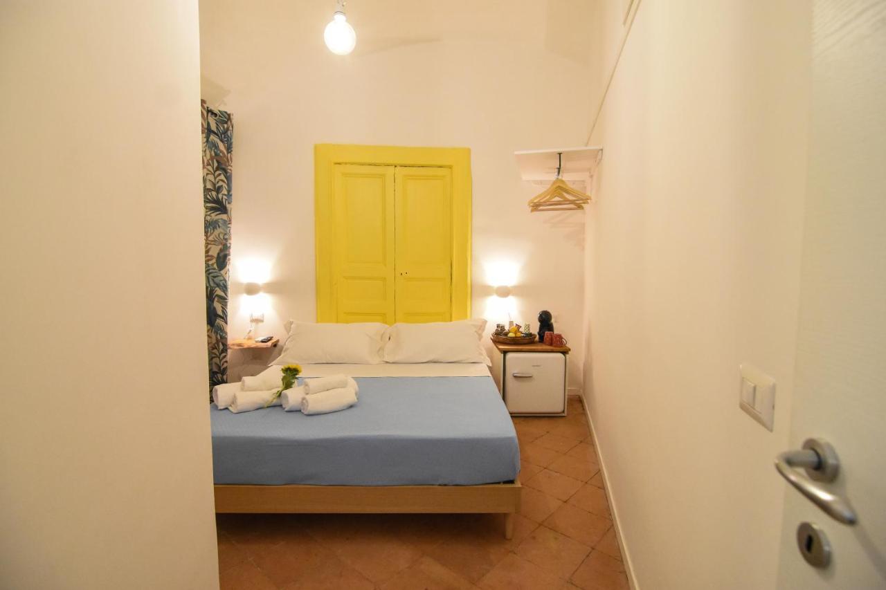 La Dimora Di Artemide B&B Naples Luaran gambar