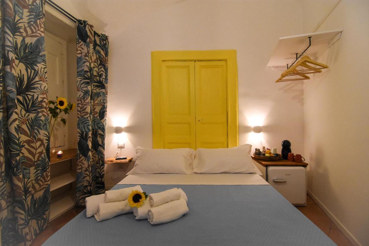 La Dimora Di Artemide B&B Naples Luaran gambar