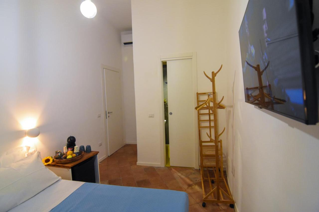 La Dimora Di Artemide B&B Naples Luaran gambar