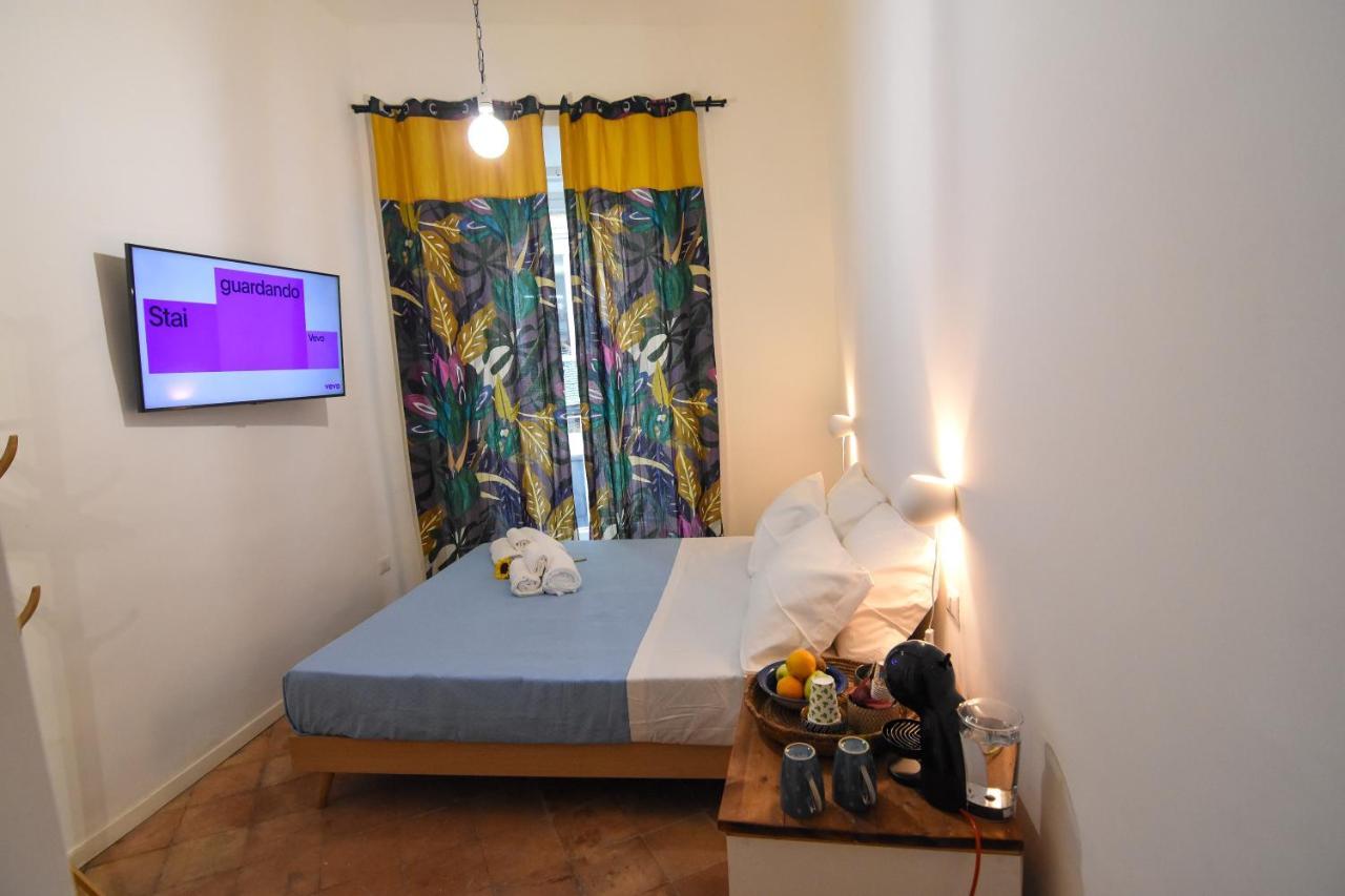 La Dimora Di Artemide B&B Naples Luaran gambar